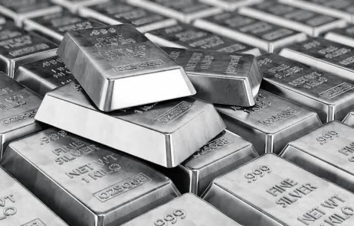 سعر أوقية الفضة 